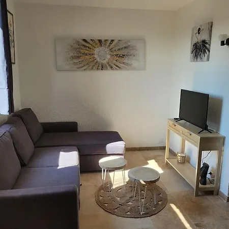 Studio Refait A Neuf 아파트 *